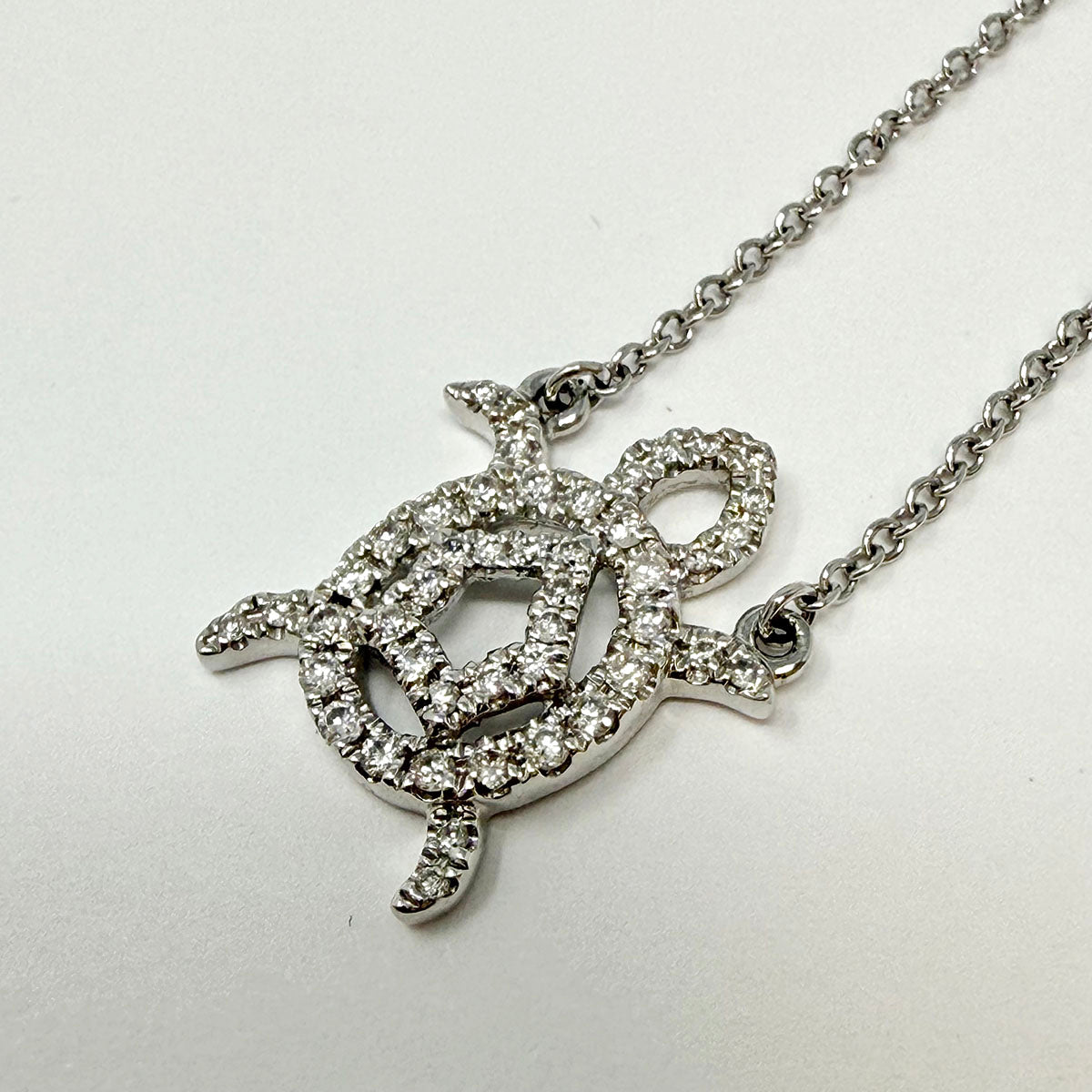 18K White Gold Necklace with Diamond Embellished Turtle Pendant