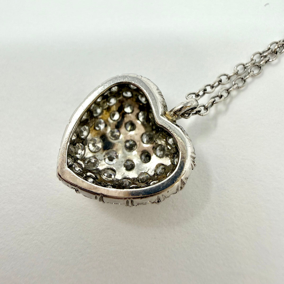 18K White Gold Necklace Diamond with Diamond Heart Pendant