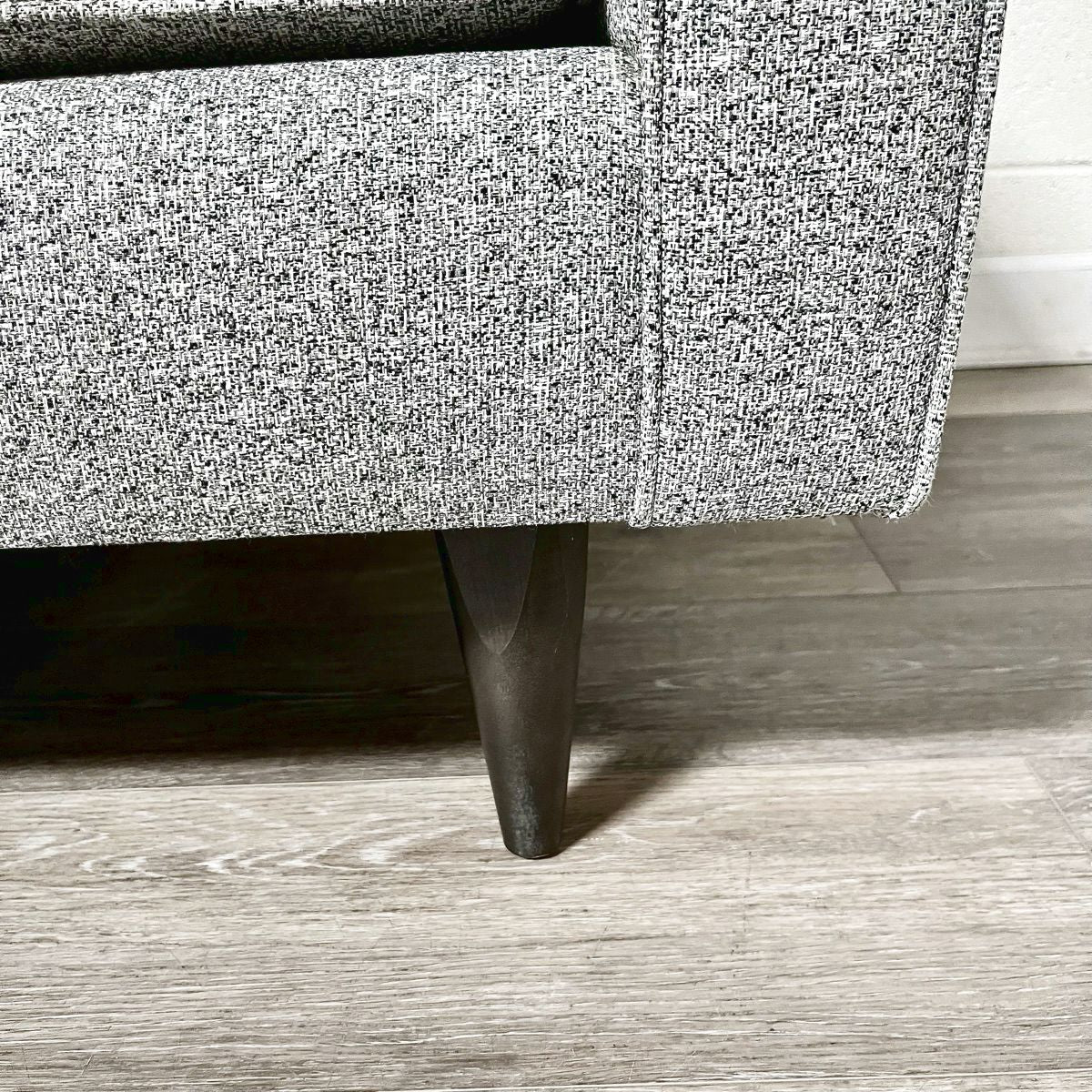 Sofa with Button Tufted Seat Cushions and Piped Edging