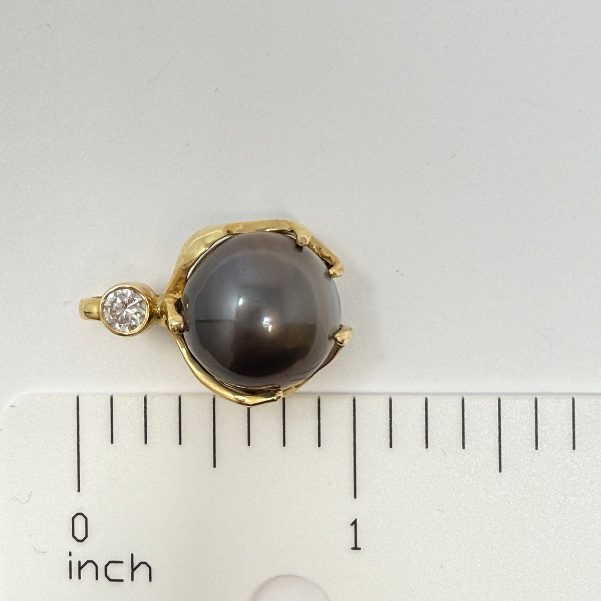 Tahitian Pearl Pendant