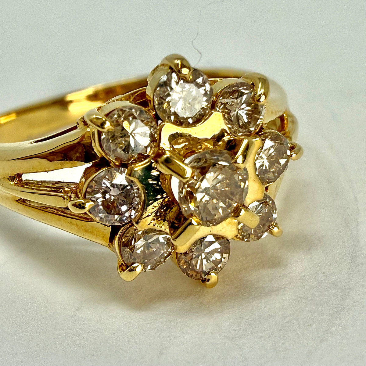 18k Gold and Diamond Flower Ring