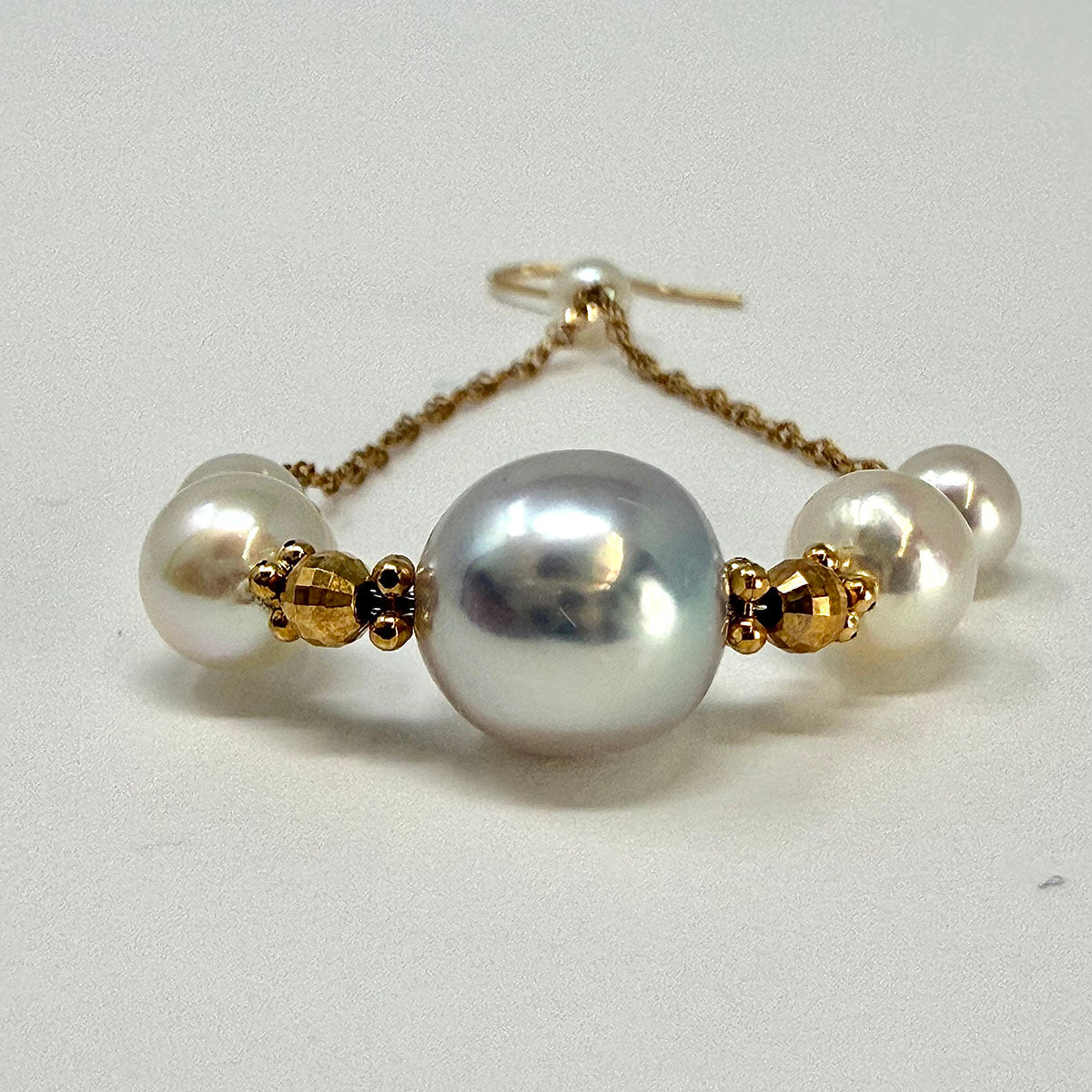 18K Gold Dangle Earrings with Akoya Pearls