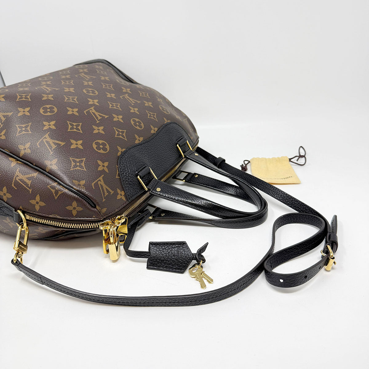 Louis Vuitton Shoulder Bag