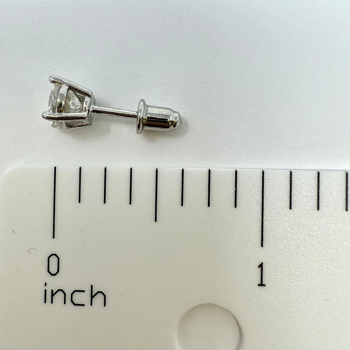 6mm Round Moissanite Stud Earrings