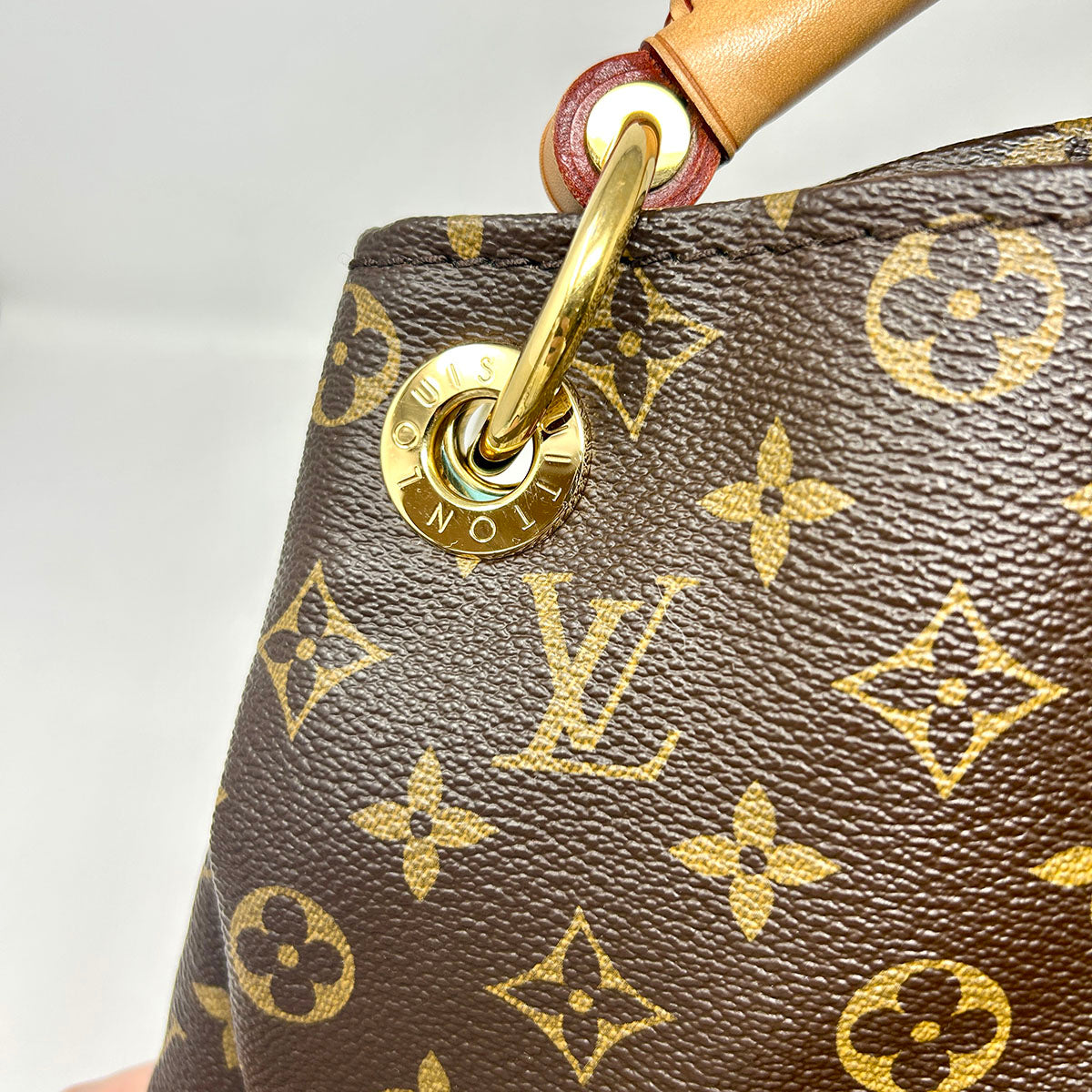 Louis Vuitton Shoulder Bag