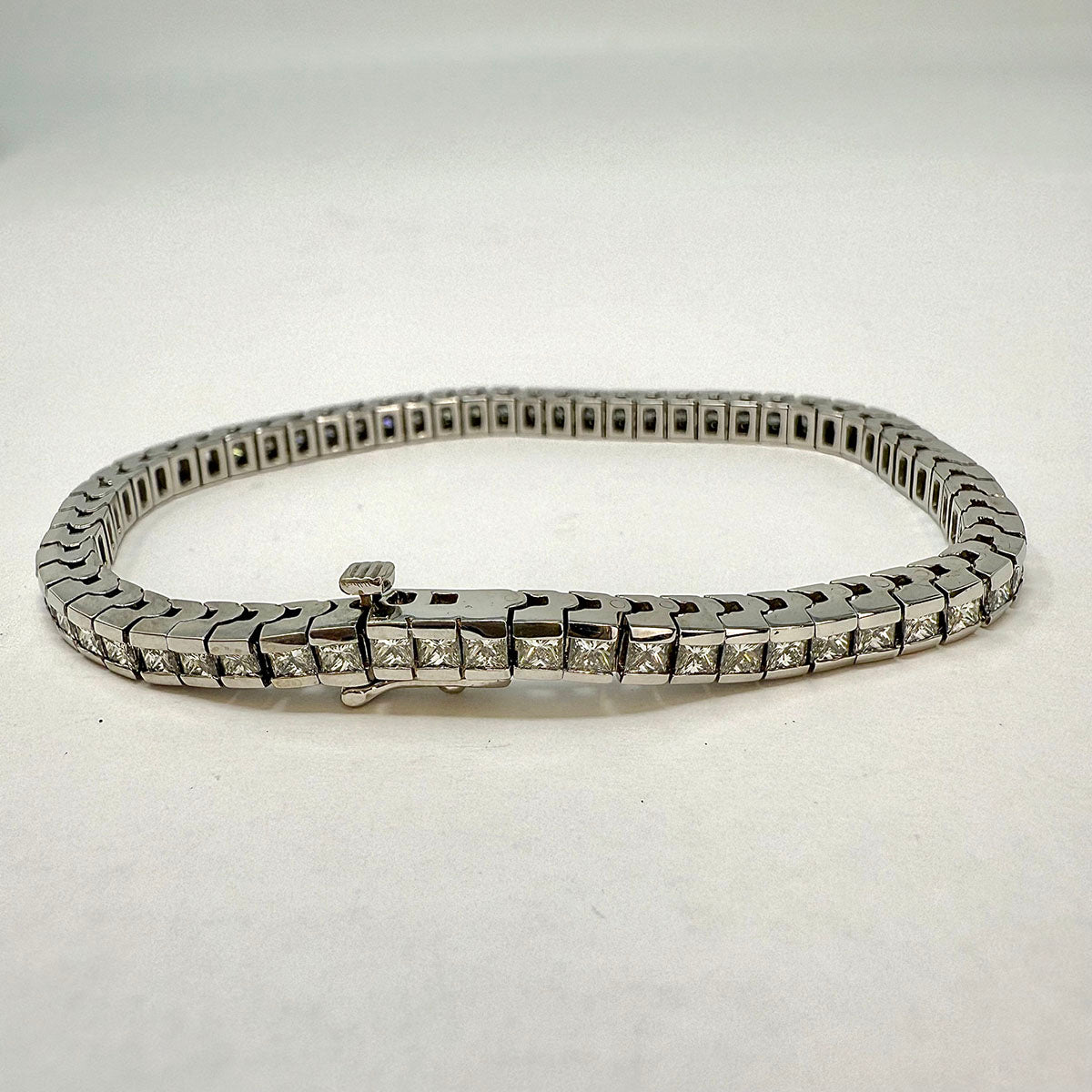 14K White Gold Diamond Tennis  Bracelet