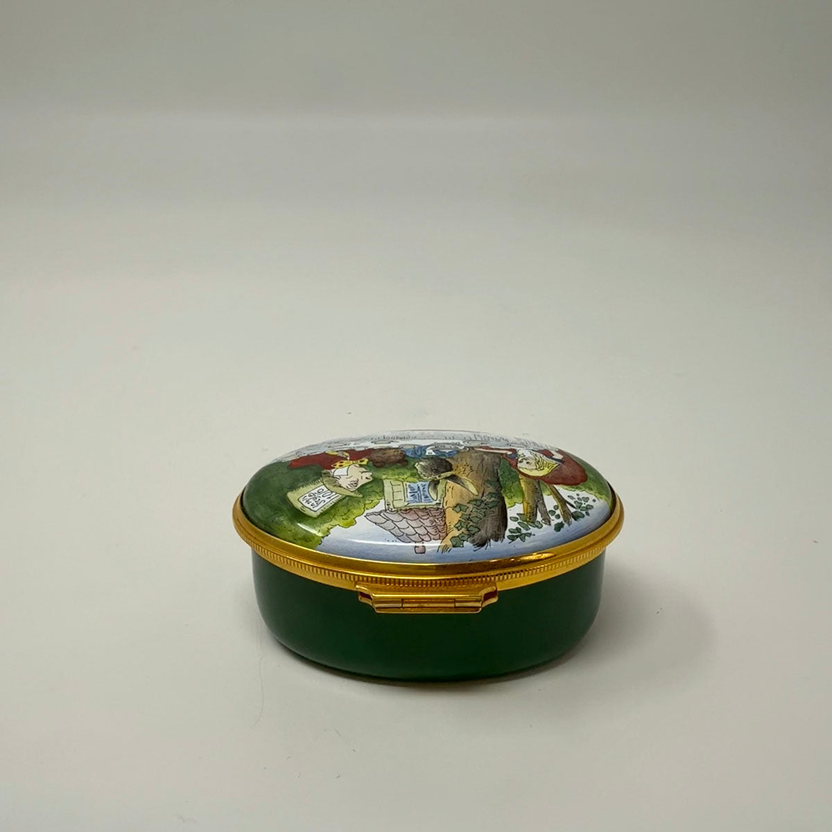 Trinket Box "Alice in Wonderland" Worcestershire Handpainted