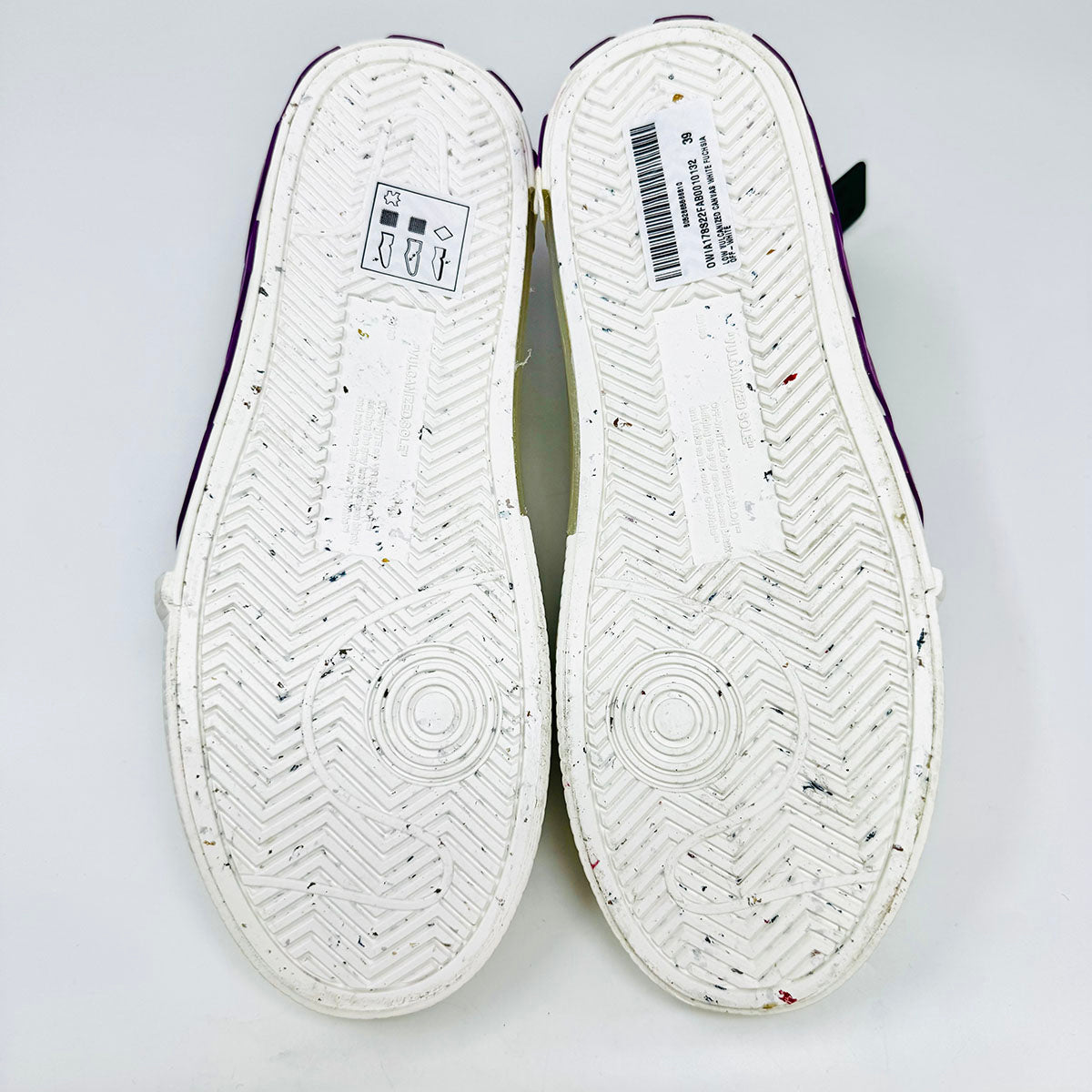 OFF-WHITE Sneakers