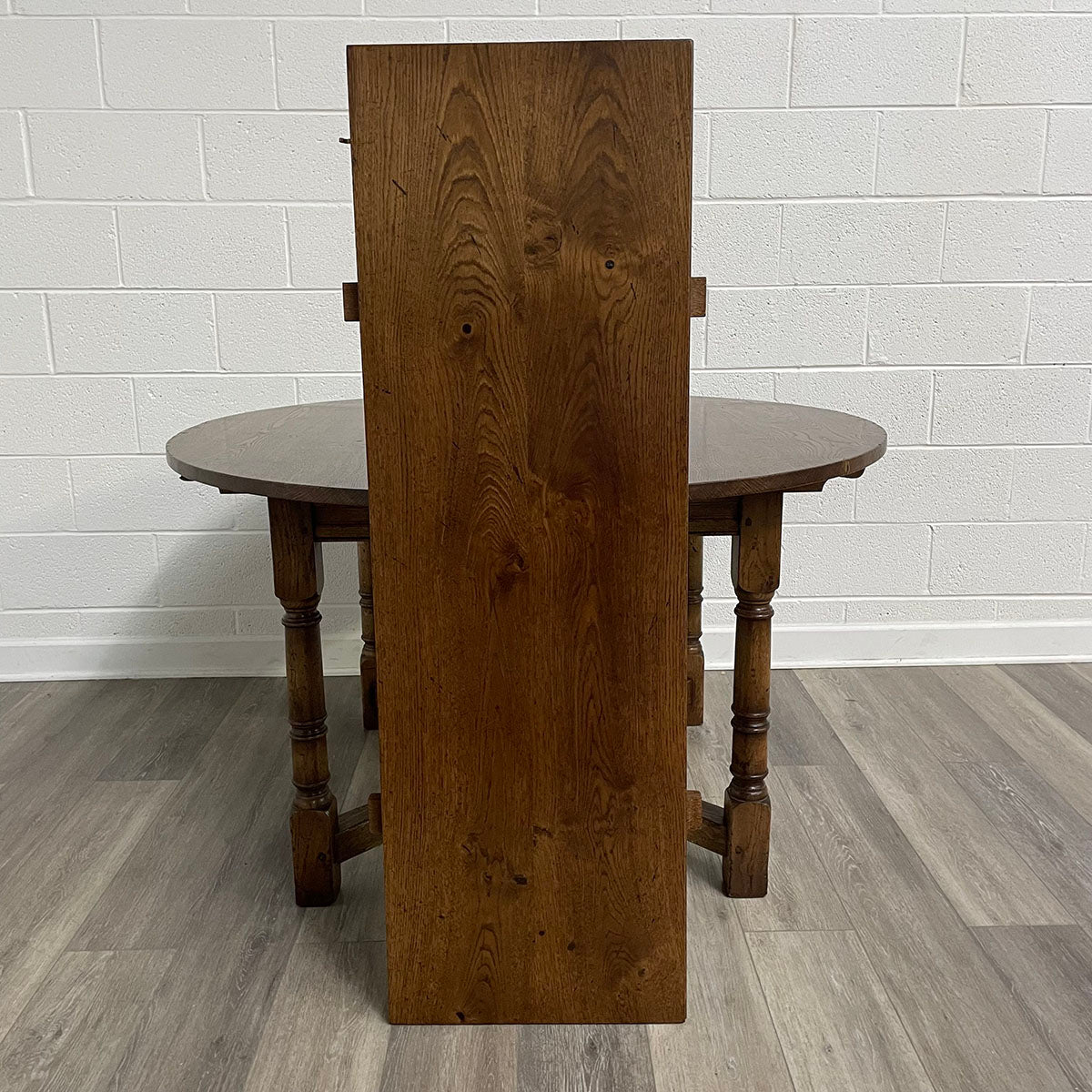 Round Expandable Dining Table
