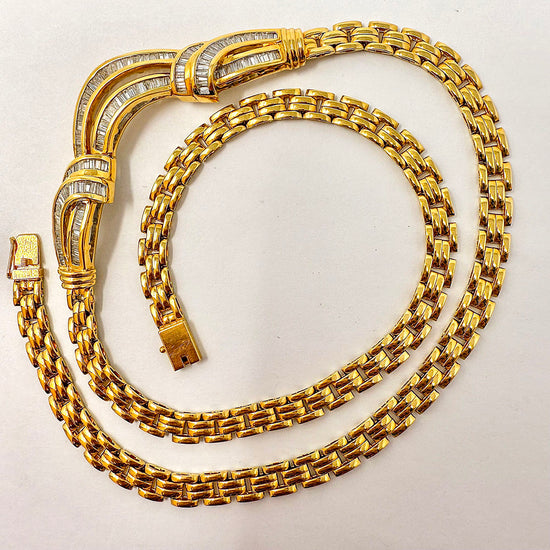 18K Gold Necklace with Baguette Diamond