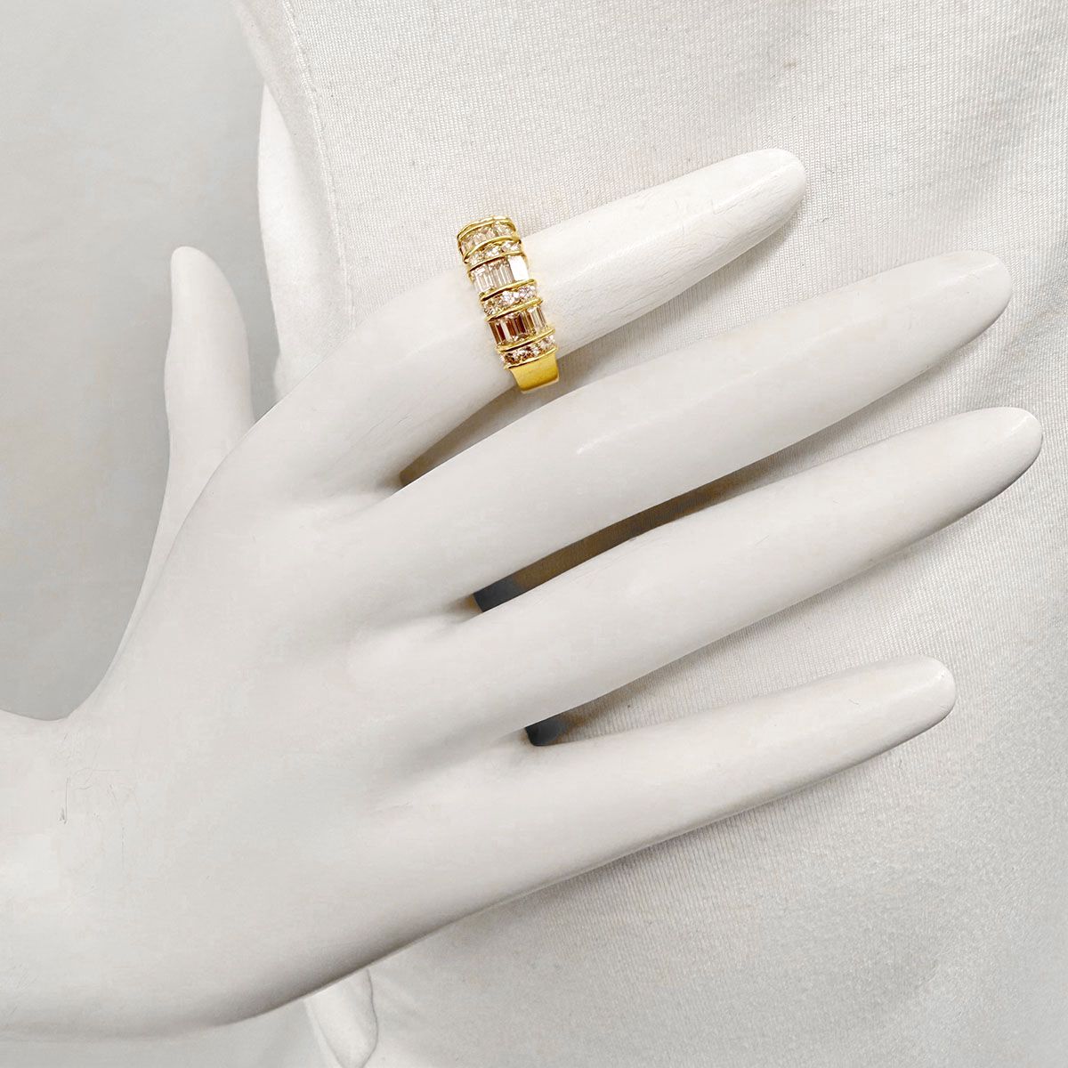 Jeff Cooper 18K Gold Diamond Ring