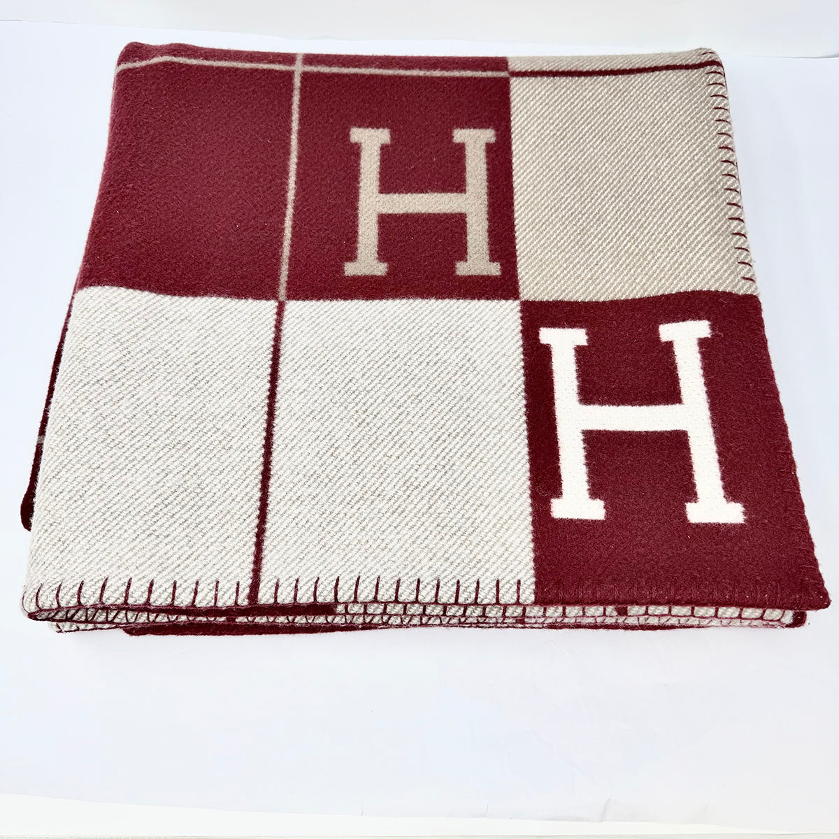 Hermes Avalon III Pillow