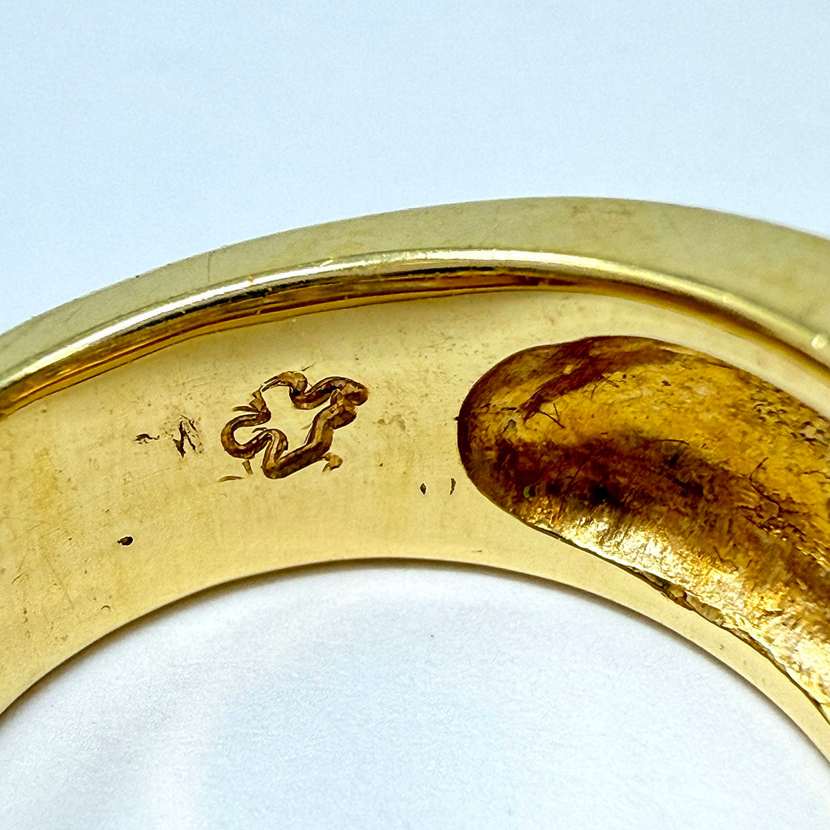 Susan Berman 18K Gold Ring with 20 Straight Baguette  Diamonds