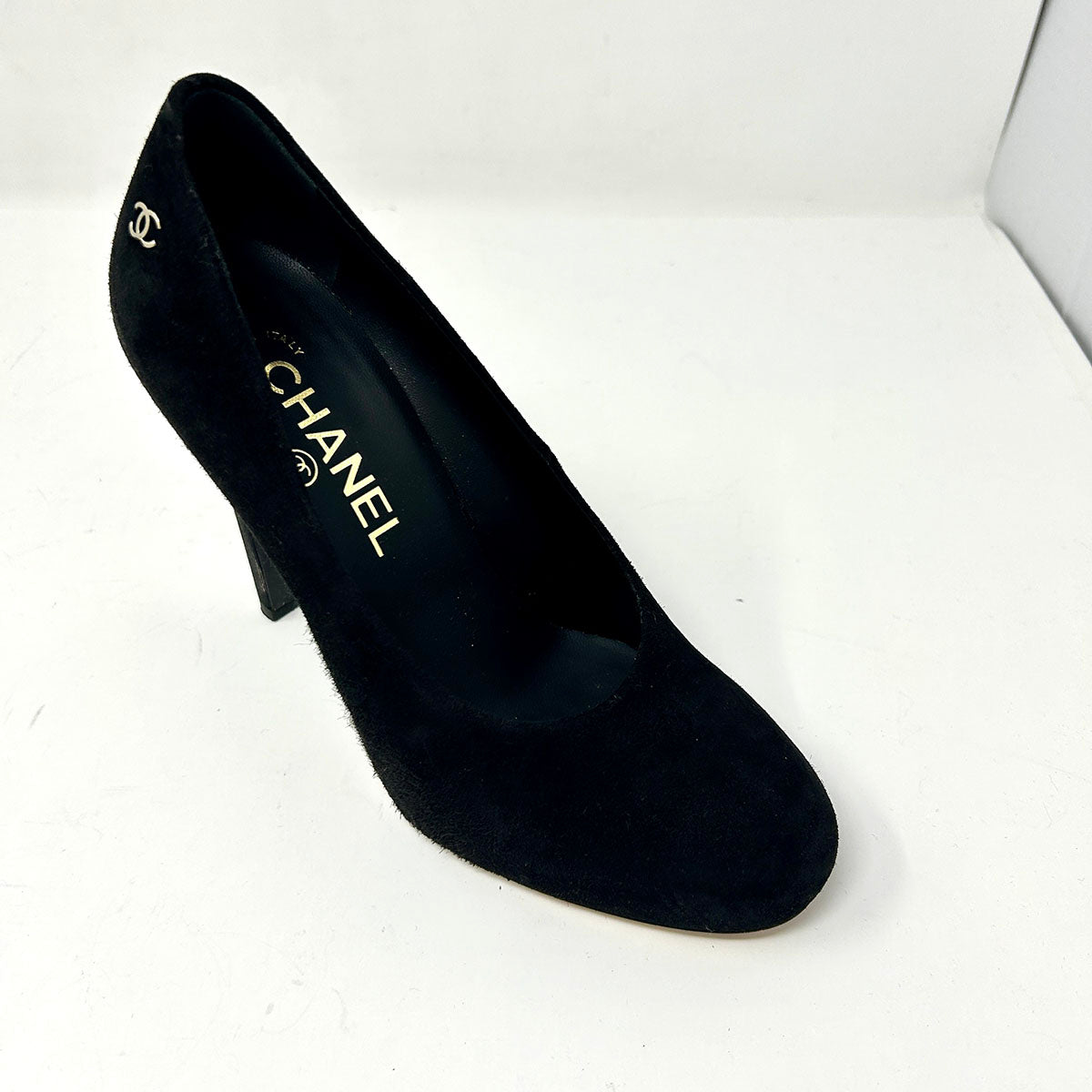 Chanel Pumps