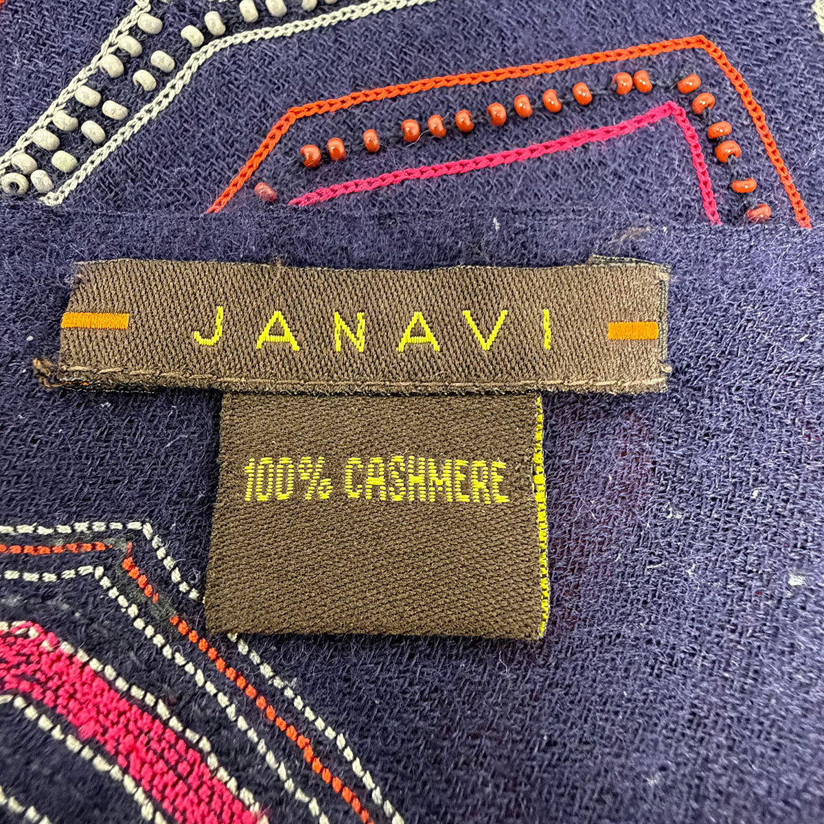 Janavi Scarf
