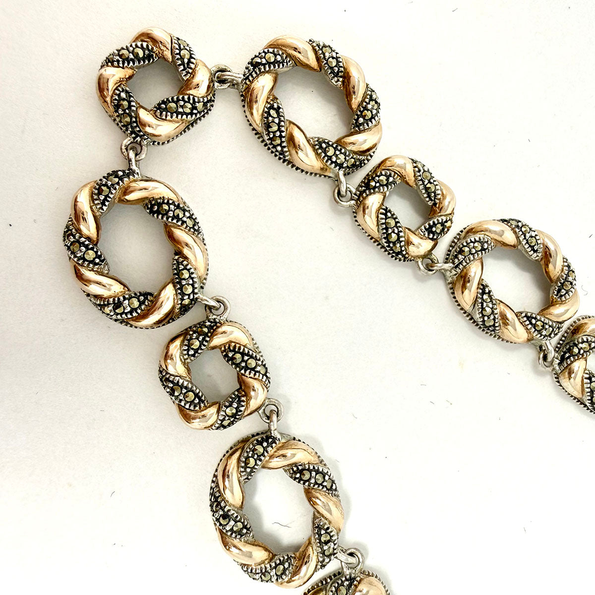 Twisted Link Necklace
