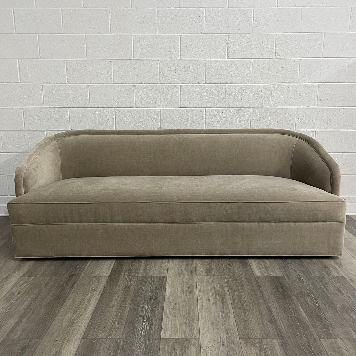 Curved Back Single Bench Seat Sofa