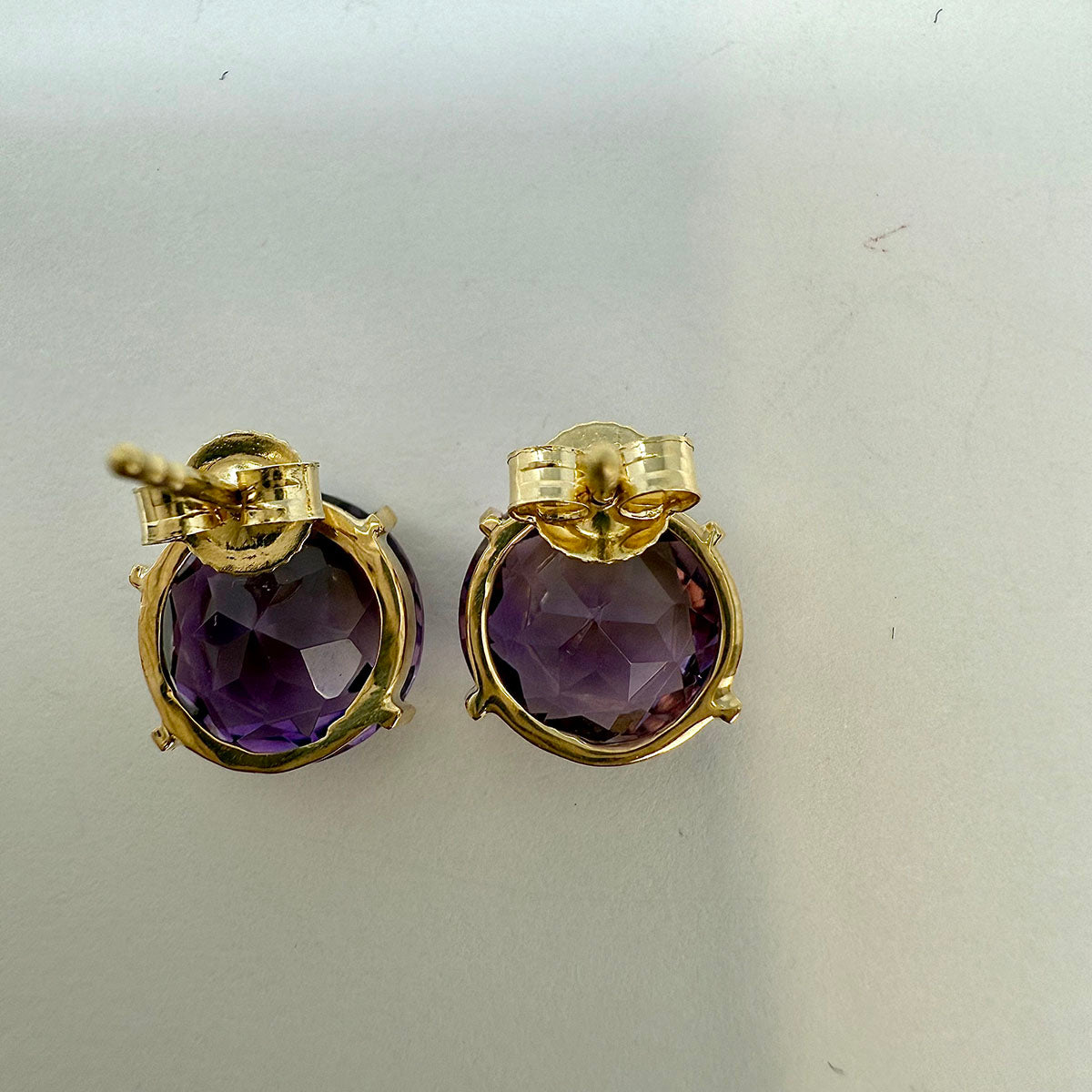 14K Gold Oval Amethyst Stud Earrings