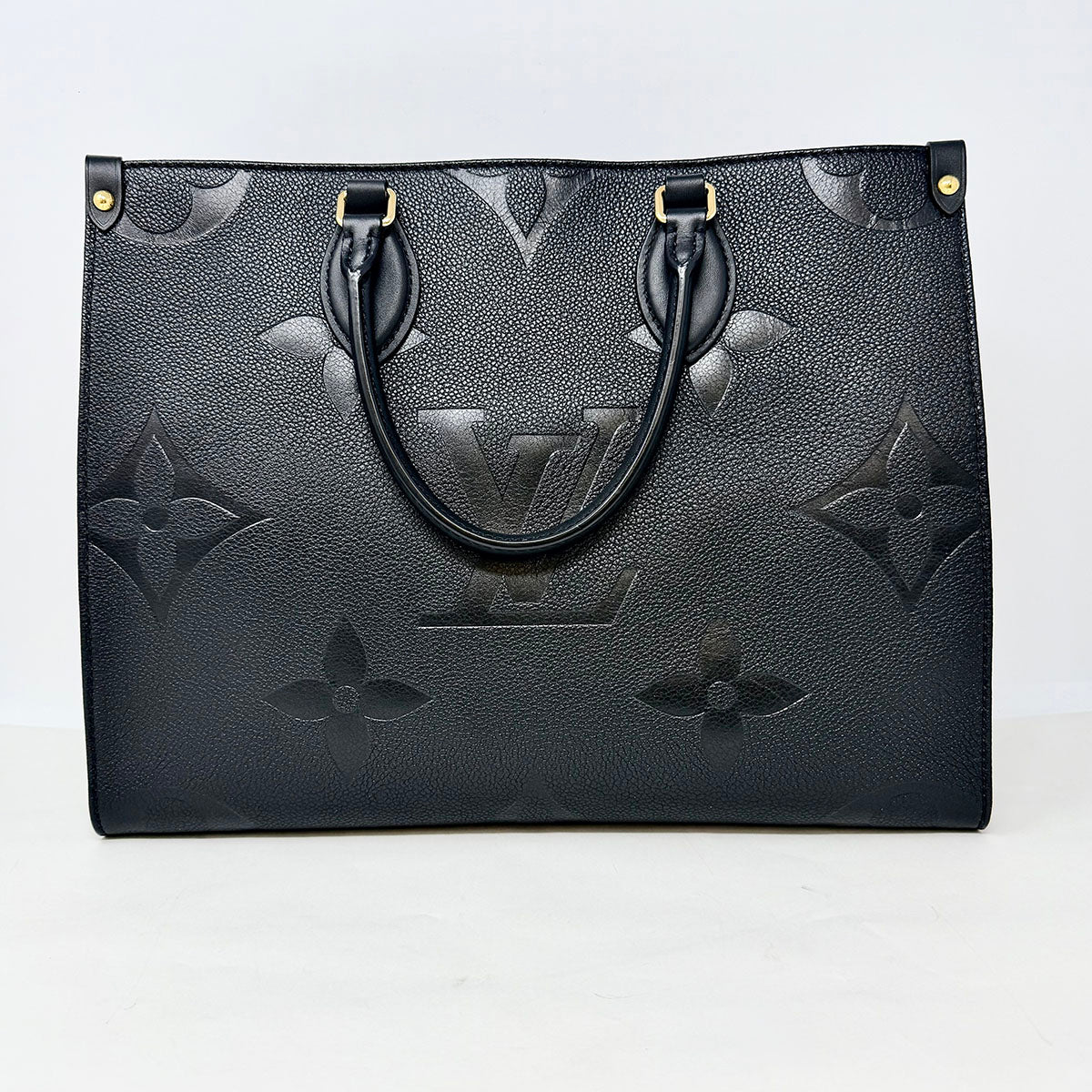 Louis Vuitton Monogram Giant OnTheGo Tote