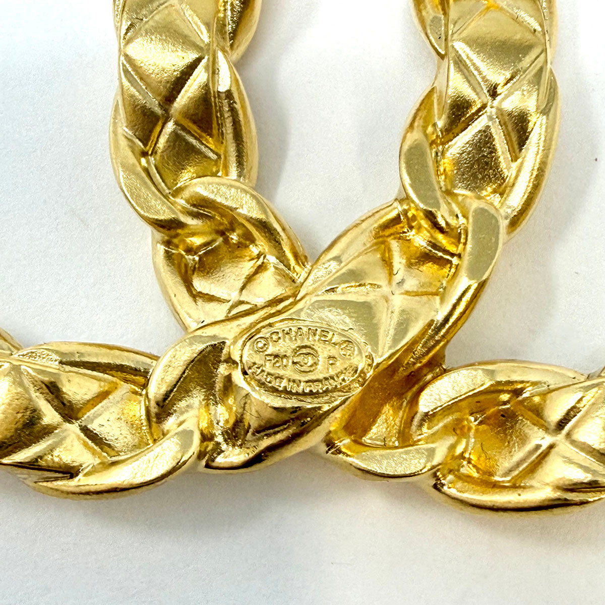 Chanel Booch/ Pin