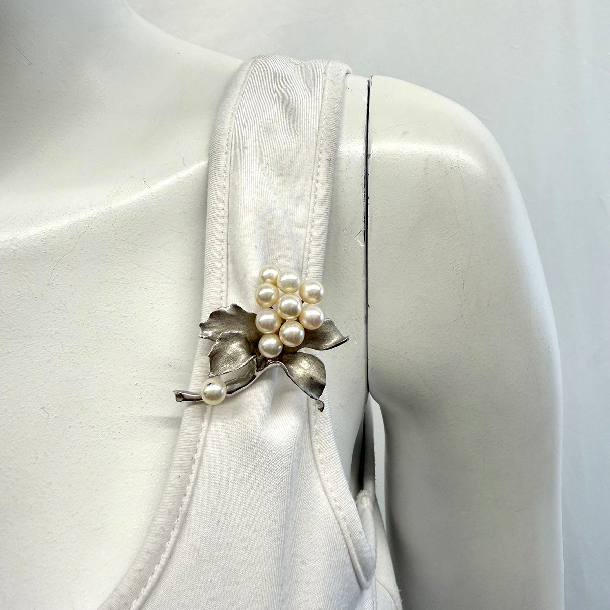 Platinum Flower Pin with Pearls