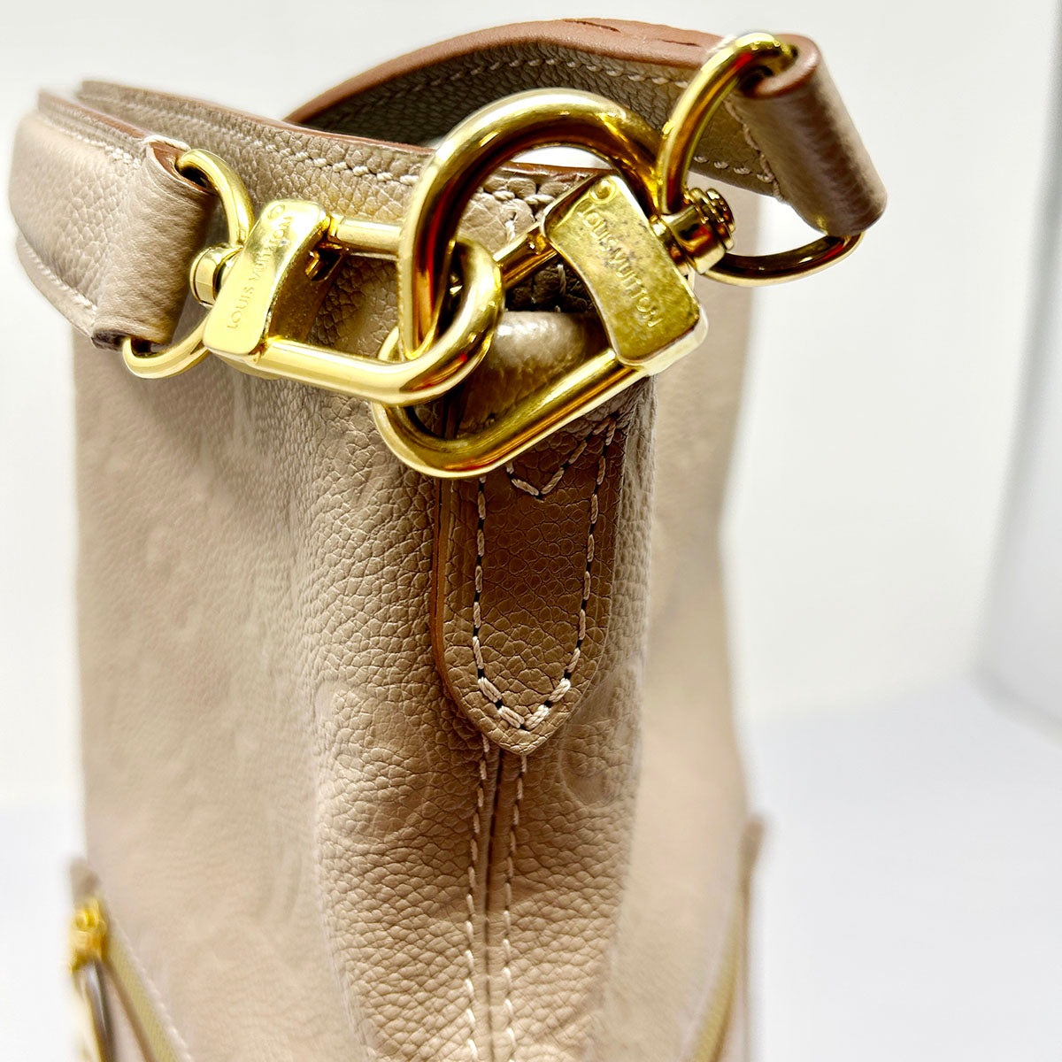 Louis Vuitton Melie Shoulder Bag