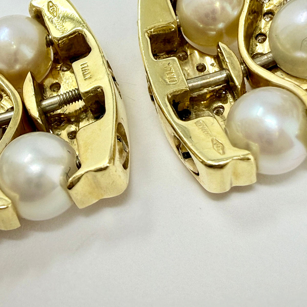 Hasbani 18K Gold Bracelet with Diamonds and Pearls