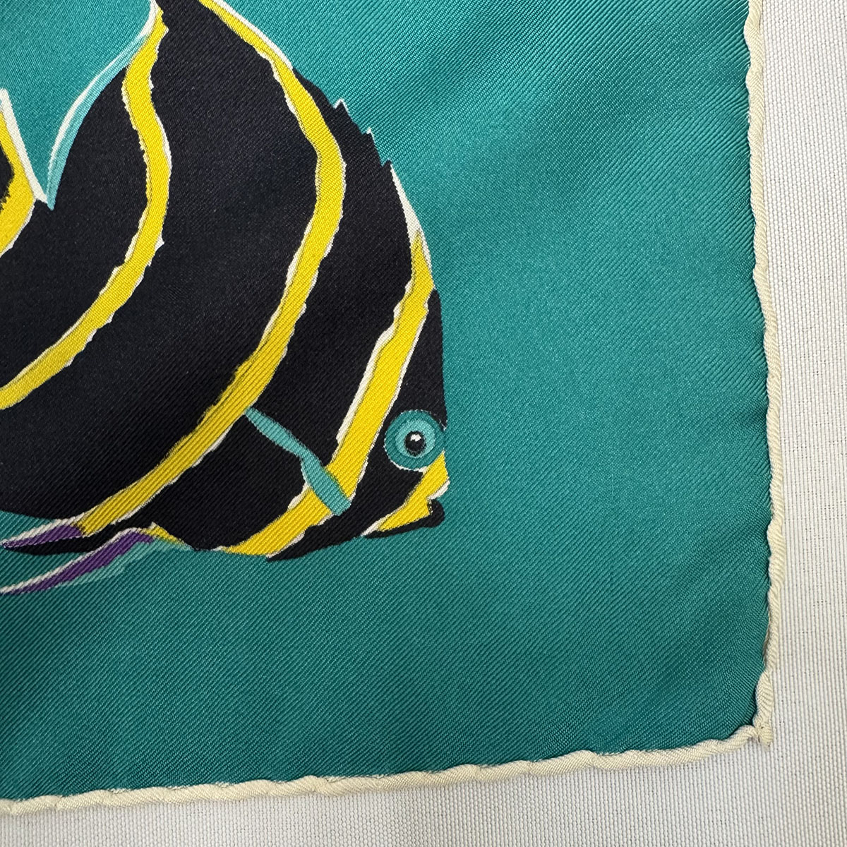 Gucci " Fish" Scarf