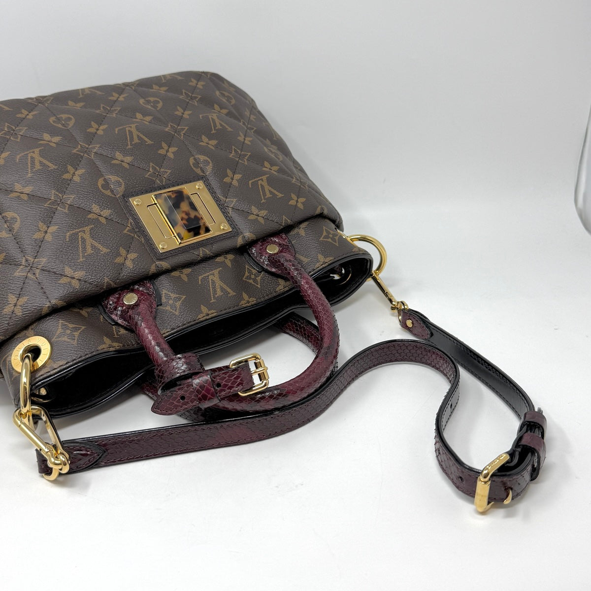 Louis Vuitton Handle Bag