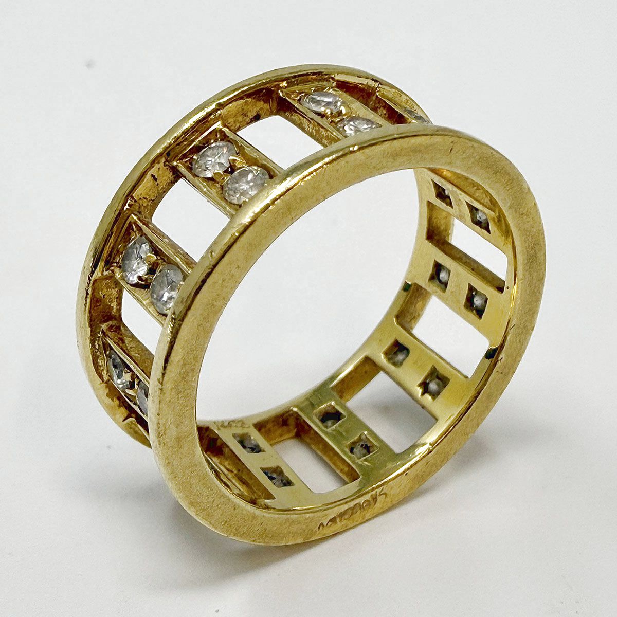 Marvin Schluger 18K Gold Diamond Ring