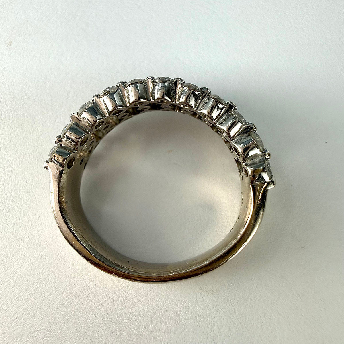 14K White Gold Ring with Diamond