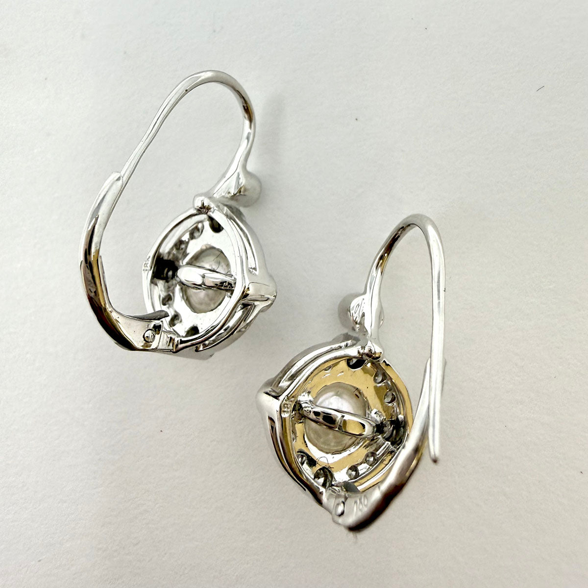 18K White Gold Diamond and Pearl Earrings