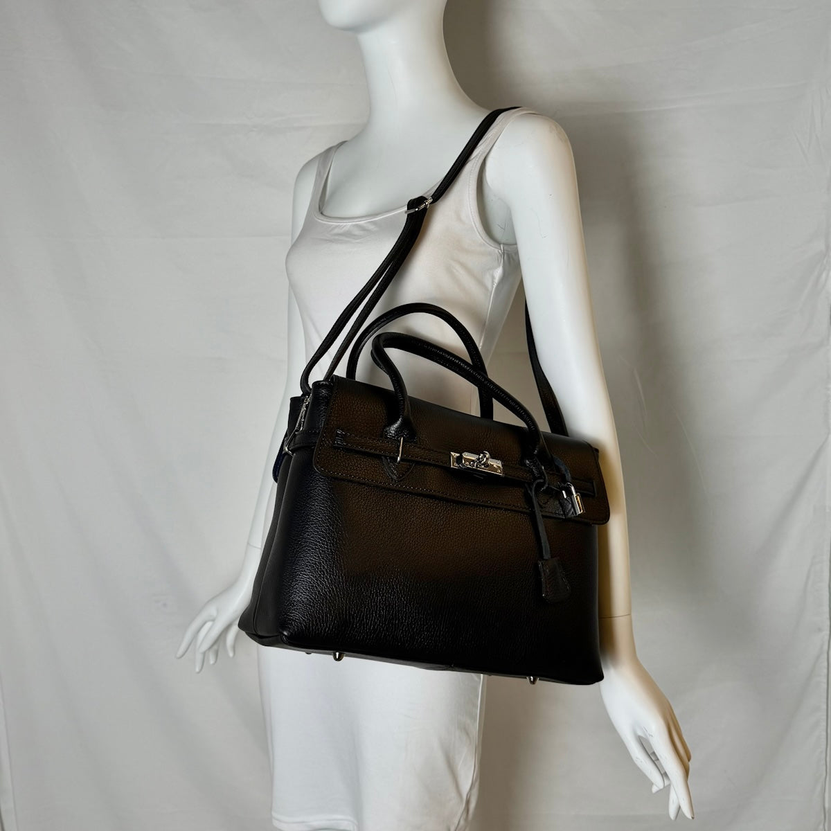 German Fuentes Handle Bag