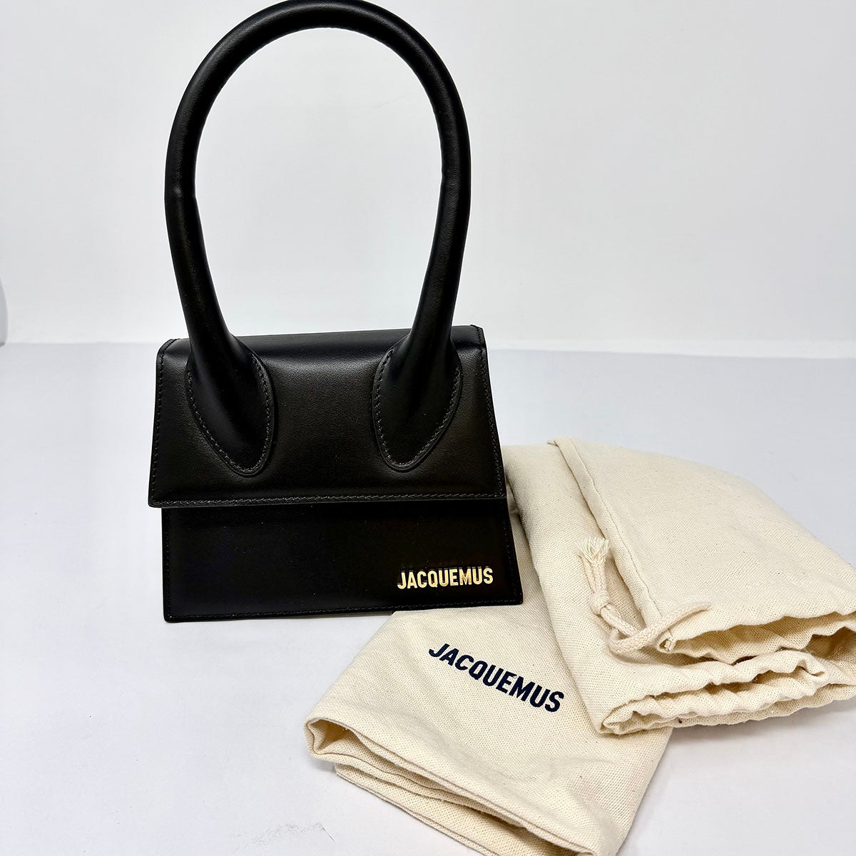 Jacquemus Chiquito M Crossbody