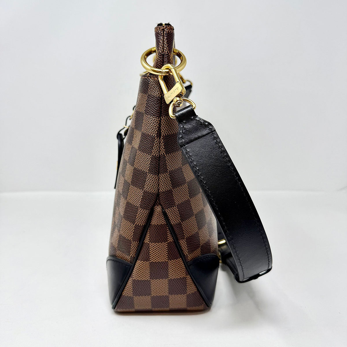 Louis Vuitton Messenger Bag