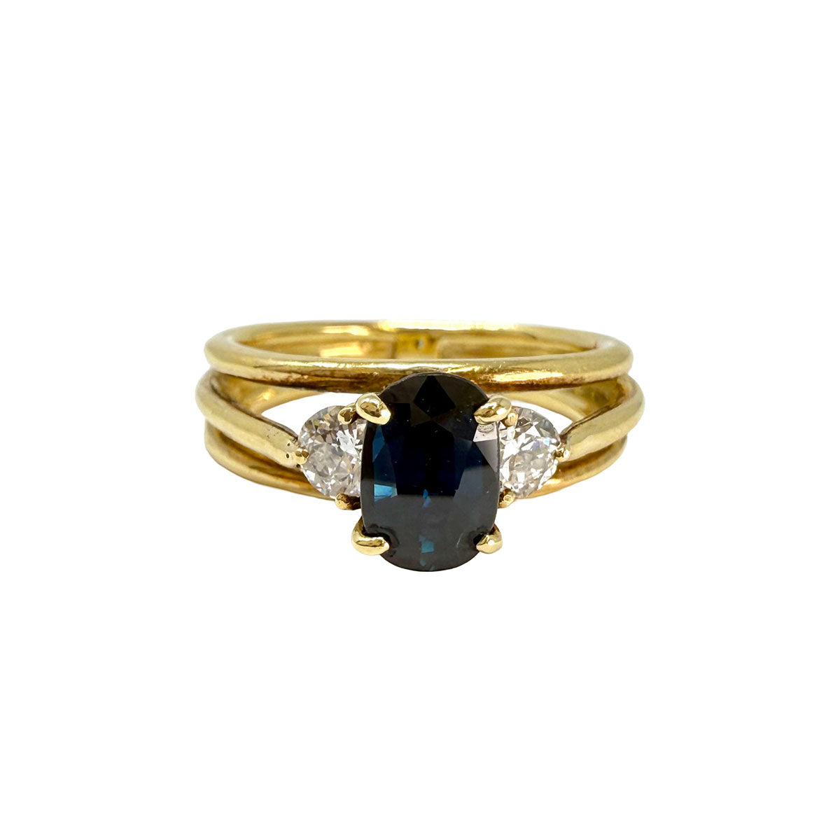 18K Gold Ring with Sapphire and Diamond