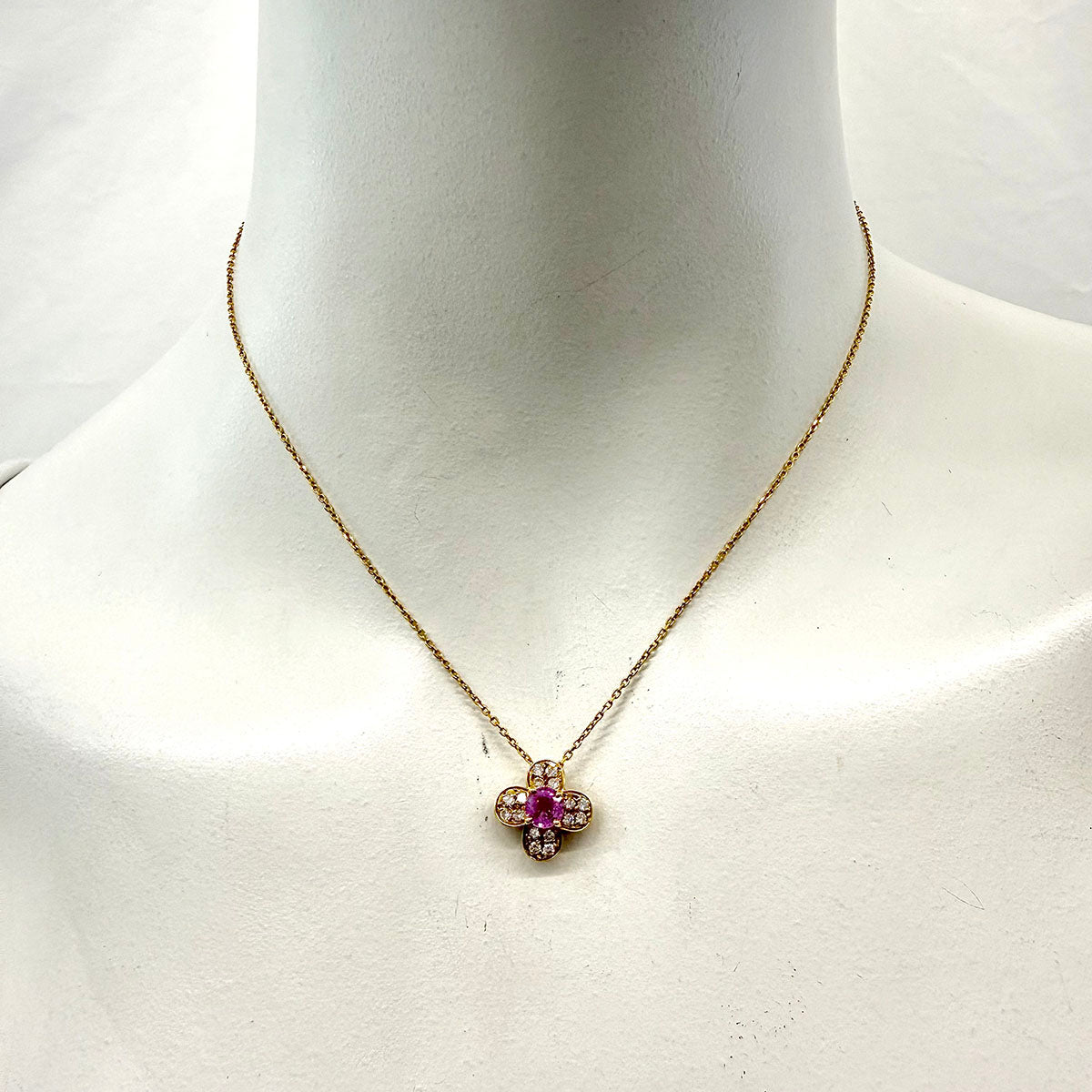18K Gold with Flower Pendant with Pink Sapphire and Diamonds