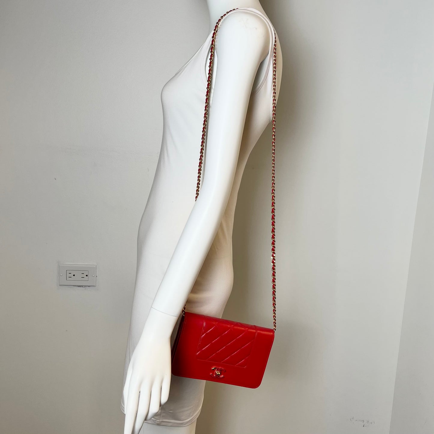 Chanel Wallet on Chain