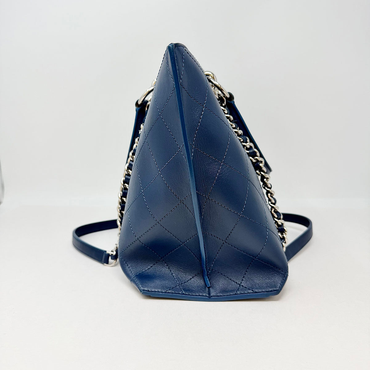 Chanel Paris - Cuba Ring my Bag Tote