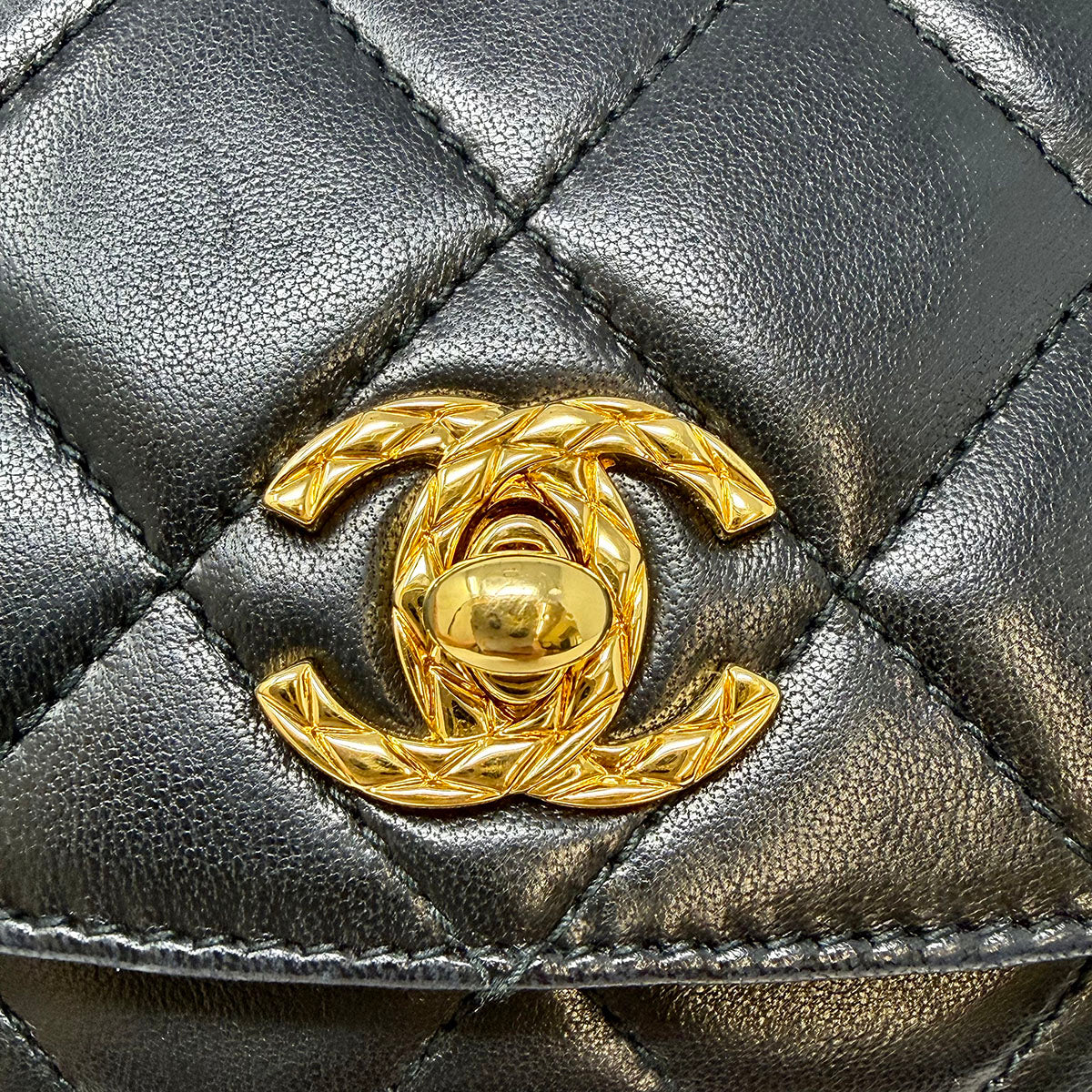 Chanel Vintage Diamond Quilted Flap Camera Bag
