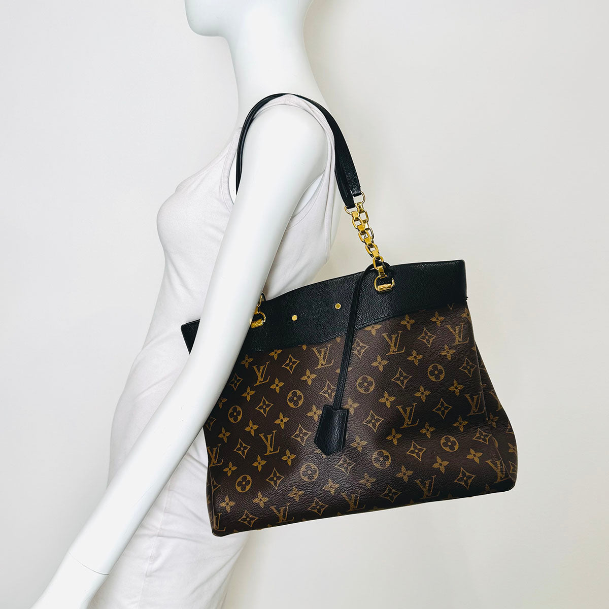 Louis Vuitton Tote