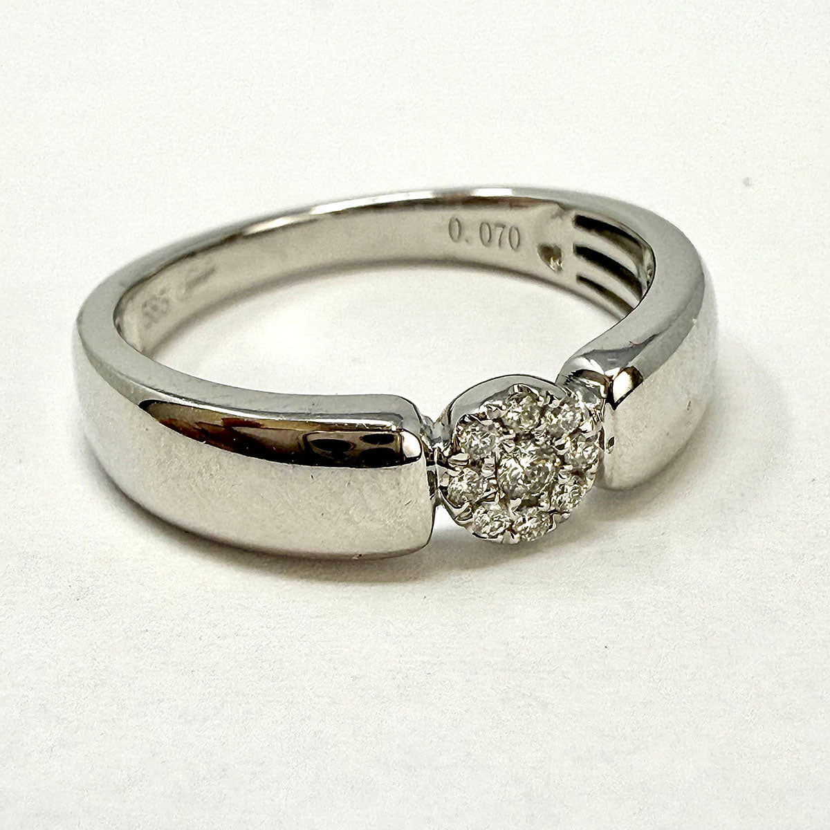 14K White Gold Ring with 0.07ct Pave Diamond