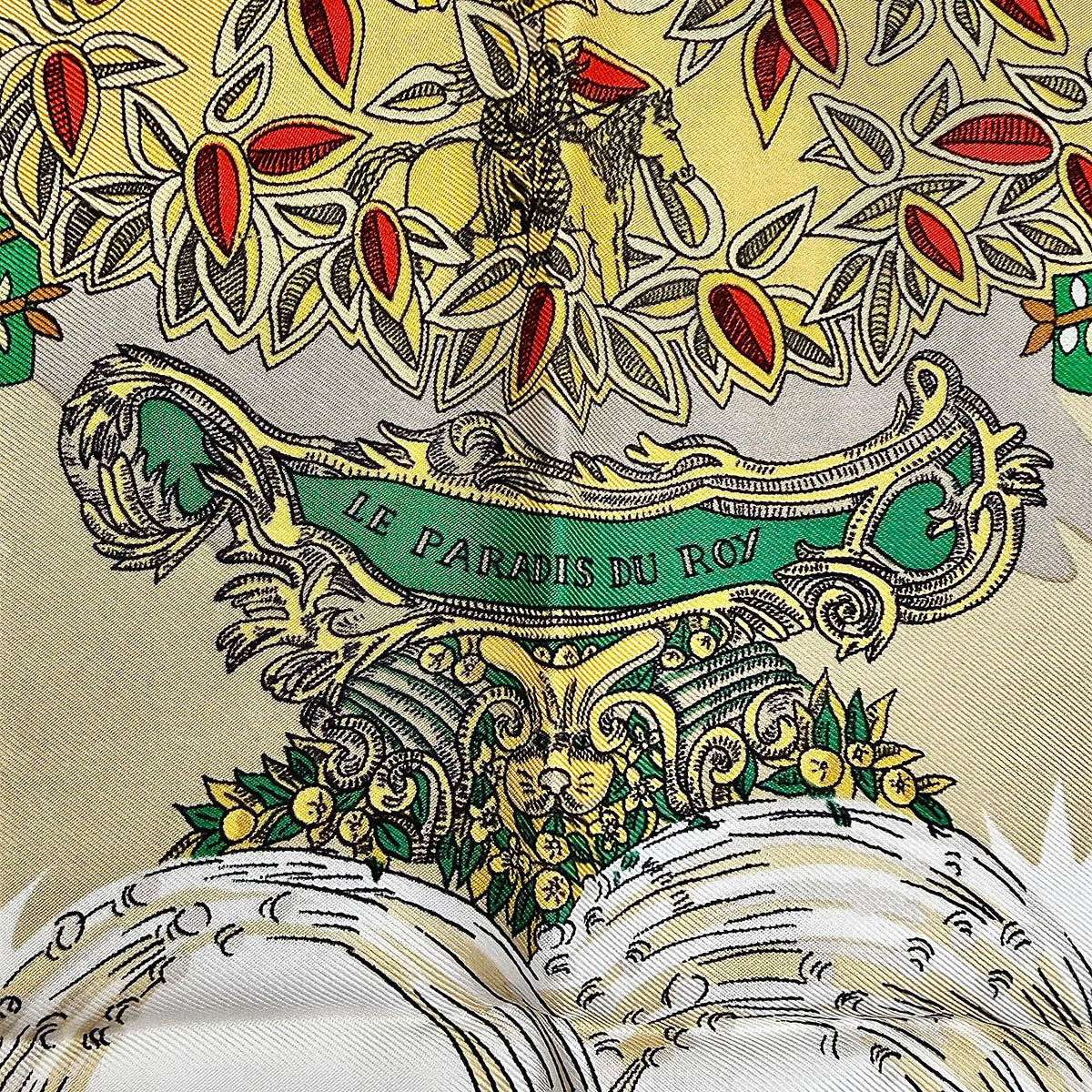 Hermes "Le Paradis du Roy" Scarf