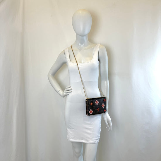 Louis Vuitton Blooming Flowers Pochette
