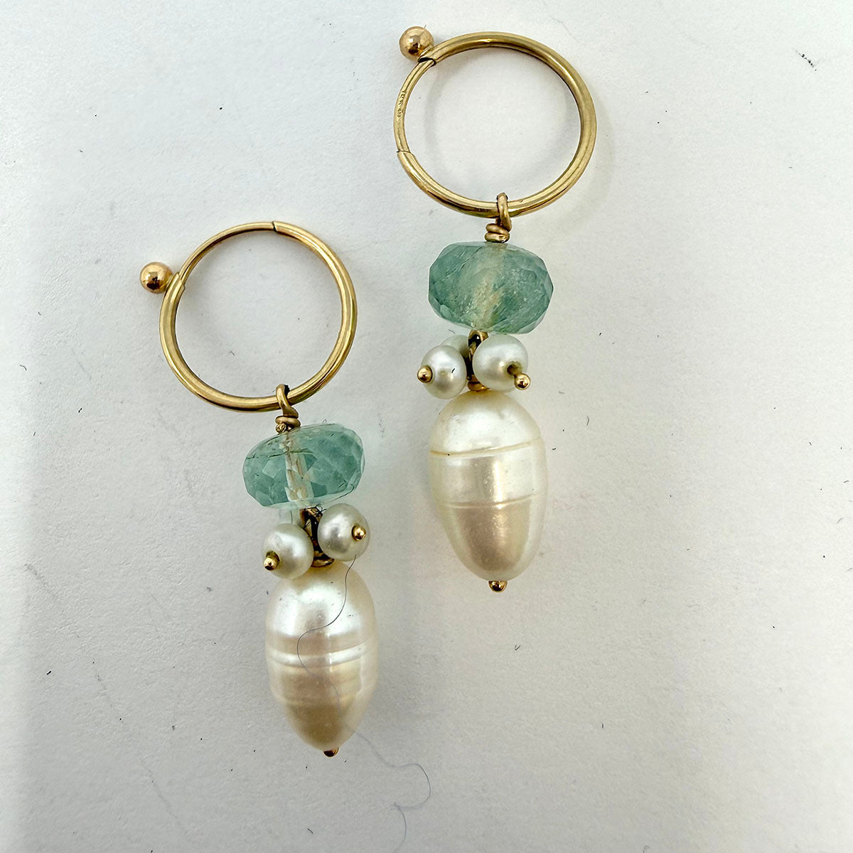 18K Gold Earrings with Pearl