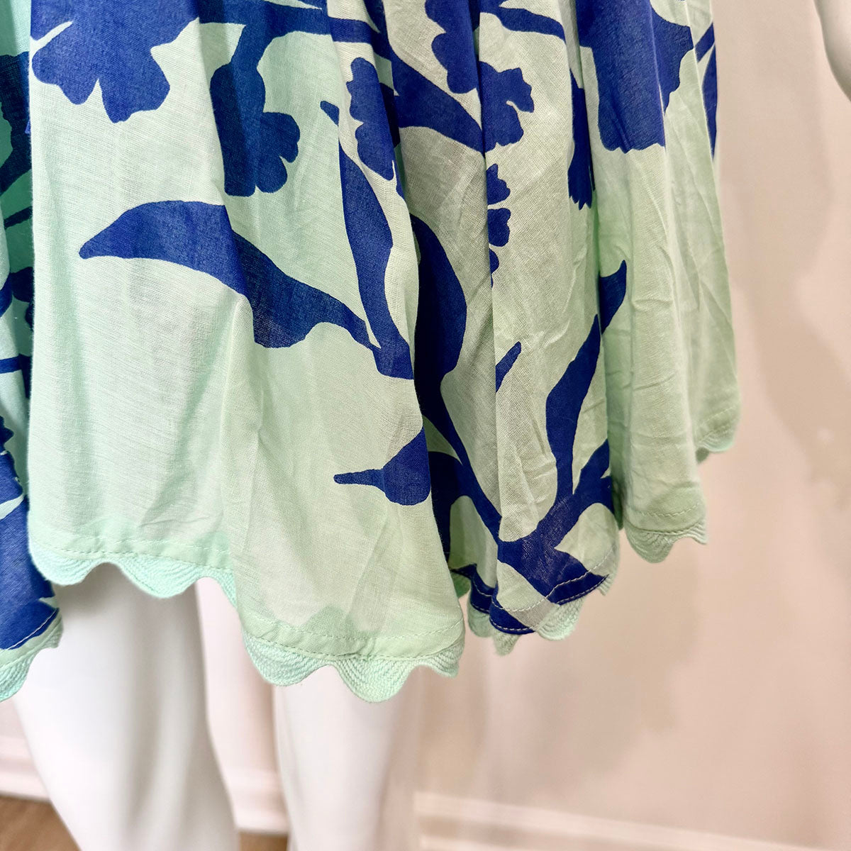 Juliet Dunn Floral Printed Dress