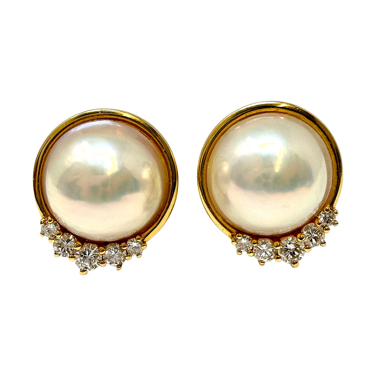 18K Gold Stud Earrings with Mabe Pearl and 10 Diamonds