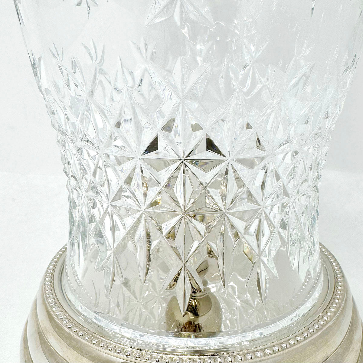 Hurricane Lamp & Metal Base "Snow Crystals"