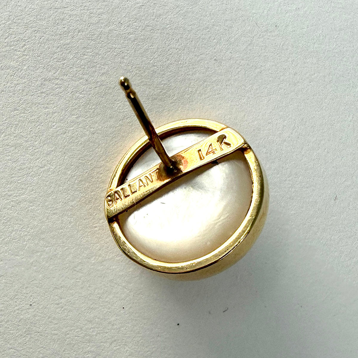 14K Gold Stud Earrings with Mabe Pearl and Diamond