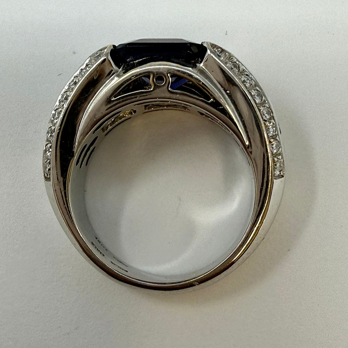 Garavelli 18K Gold Iolite and Diamond Ring
